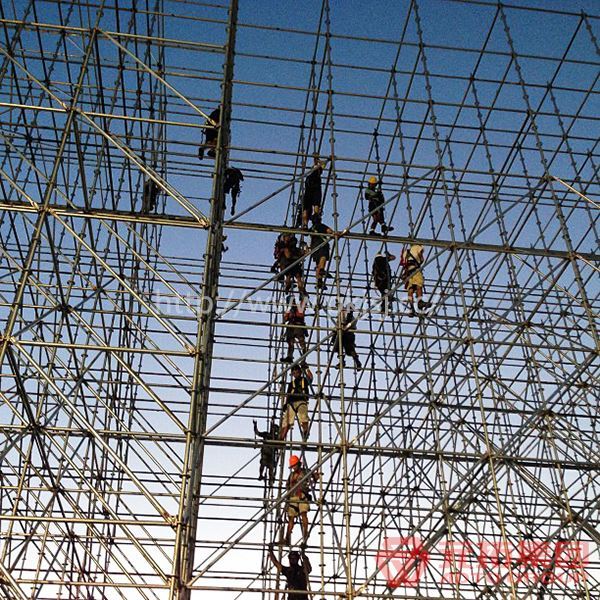 承插型盤扣式腳手架搭建過程