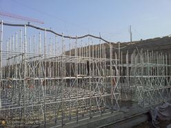 鄭州新鄭國際機場：盤扣式腳手架